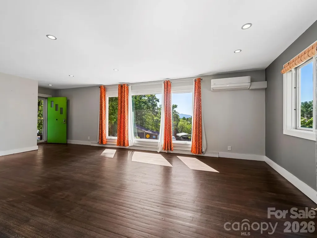 36 Robinwood Avenue Asheville NC 28806