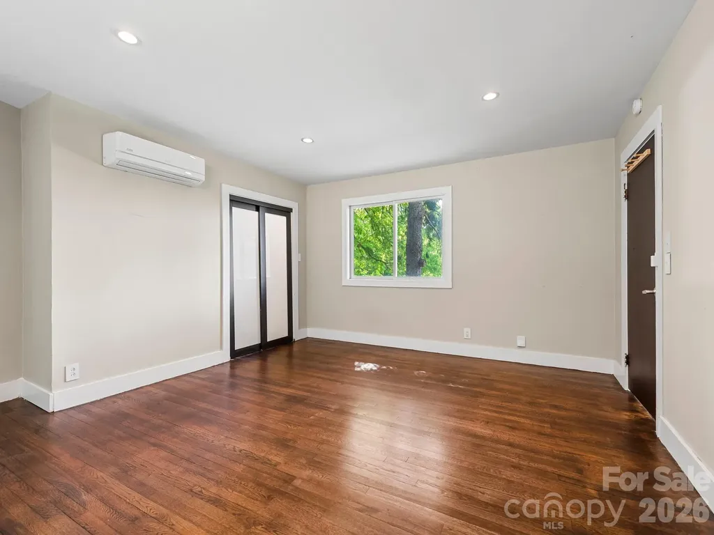 36 Robinwood Avenue Asheville NC 28806