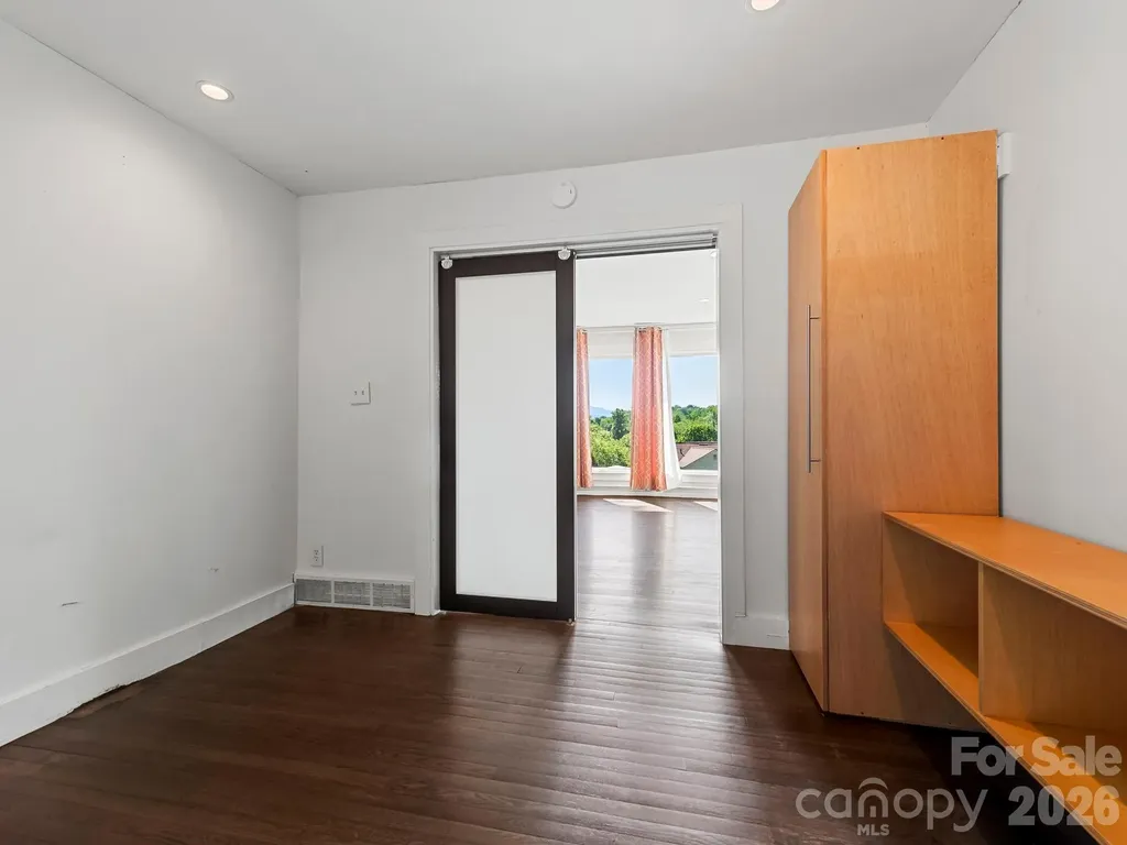 36 Robinwood Avenue Asheville NC 28806
