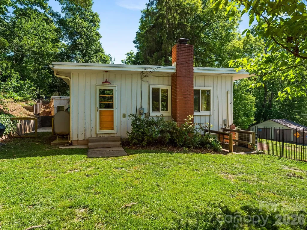 36 Robinwood Avenue Asheville NC 28806