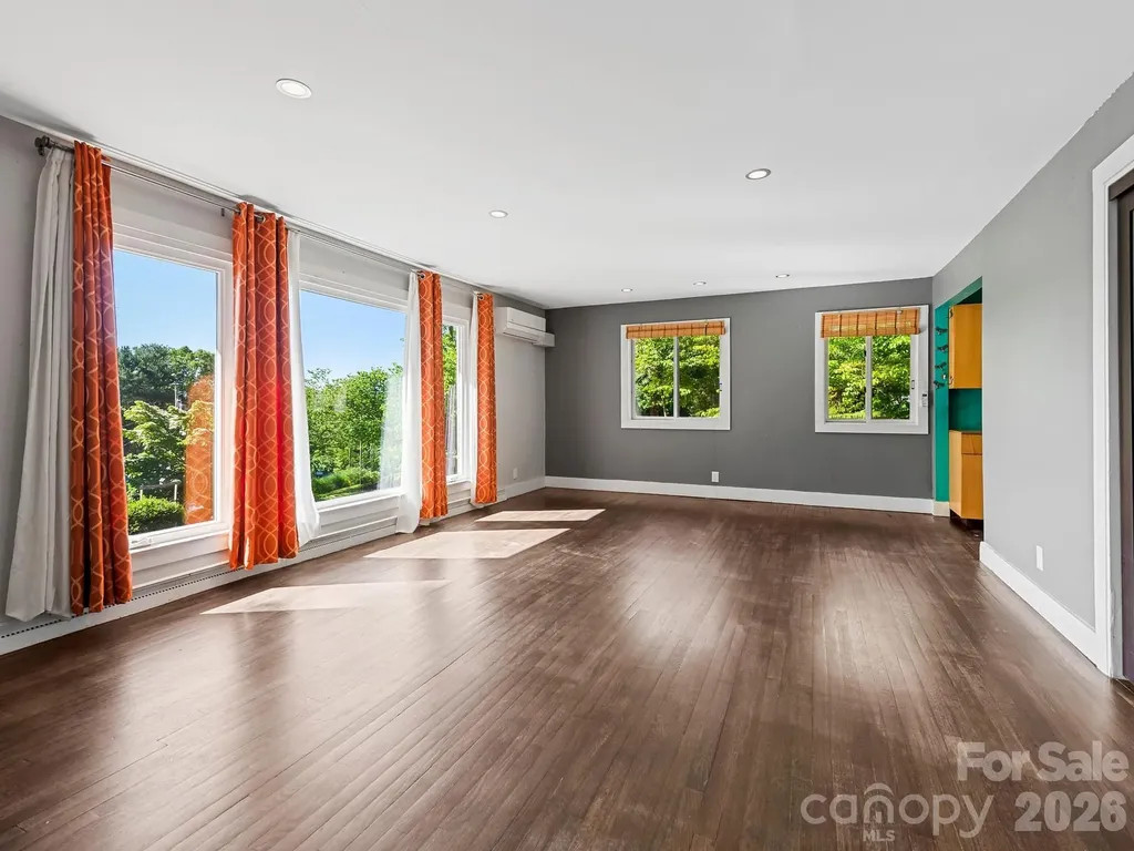 36 Robinwood Avenue Asheville NC 28806