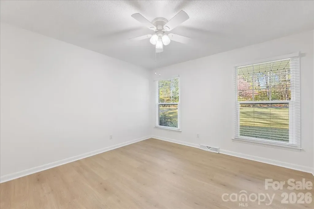 1840 Stoneyridge Drive Charlotte NC 28214