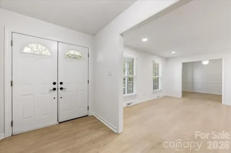 1840 Stoneyridge Drive Charlotte NC 28214