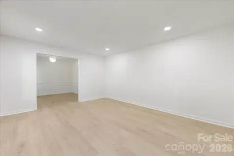 1840 Stoneyridge Drive Charlotte NC 28214