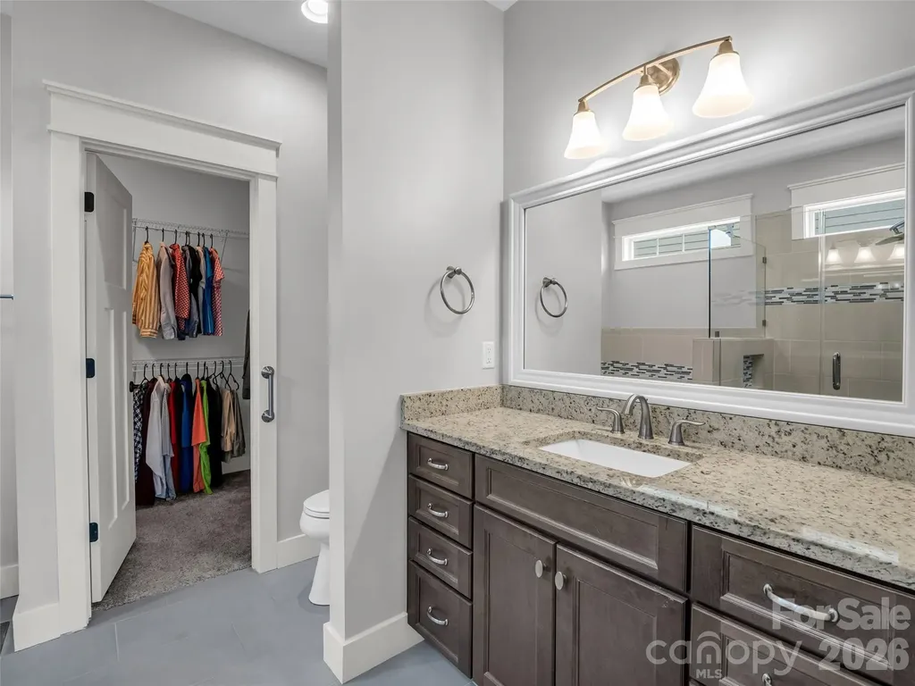 27 Spelter Street Hendersonville NC 28792