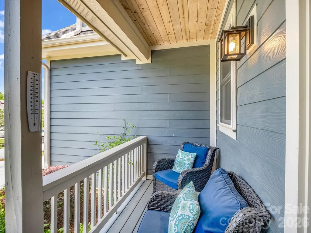 27 Spelter Street Hendersonville NC 28792