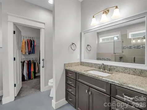 27 Spelter Street Hendersonville NC 28792