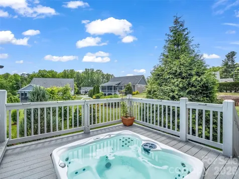 27 Spelter Street Hendersonville NC 28792