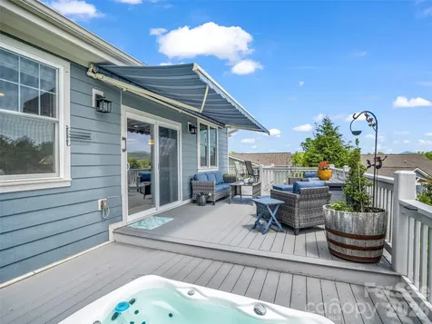 27 Spelter Street Hendersonville NC 28792