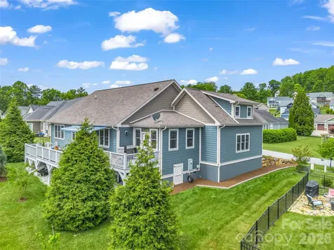 27 Spelter Street Hendersonville NC 28792