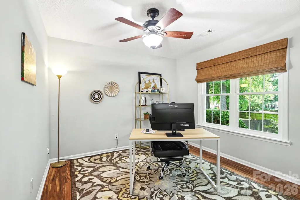 8207 White Horse Lane Charlotte NC 28270