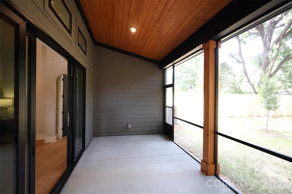 442 Sylvania Avenue Charlotte NC 28206