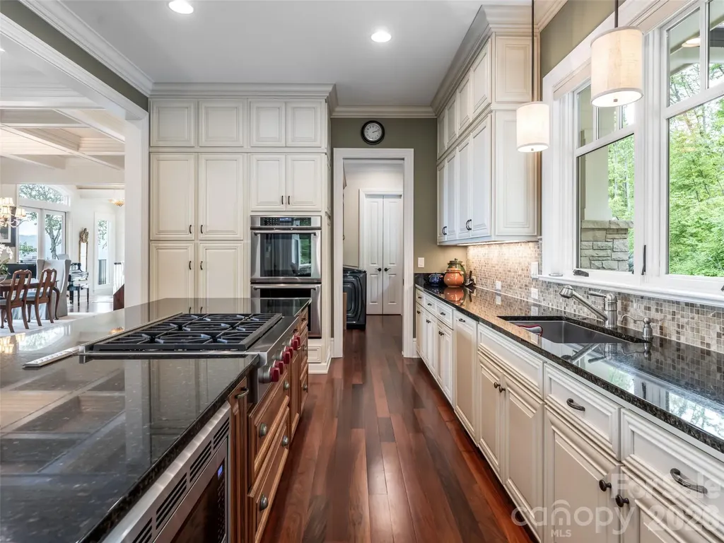 29 Elk Ridge Drive Asheville NC 28804