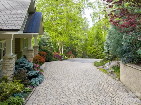 29 Elk Ridge Drive Asheville NC 28804