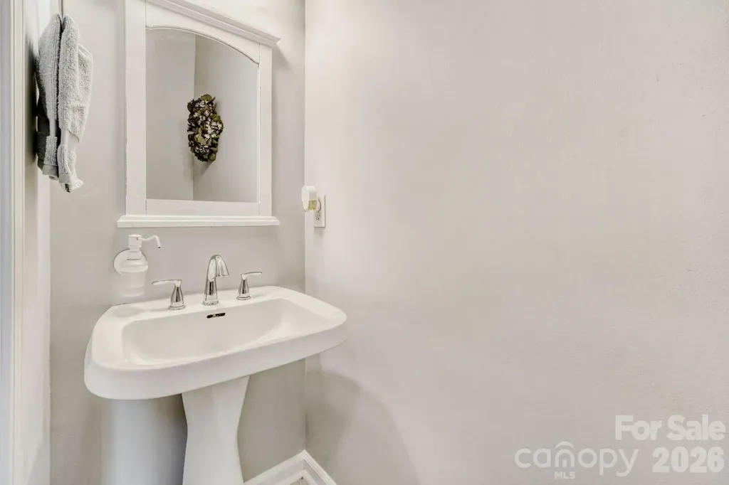 11718 Planters Estates Drive Charlotte NC 28278