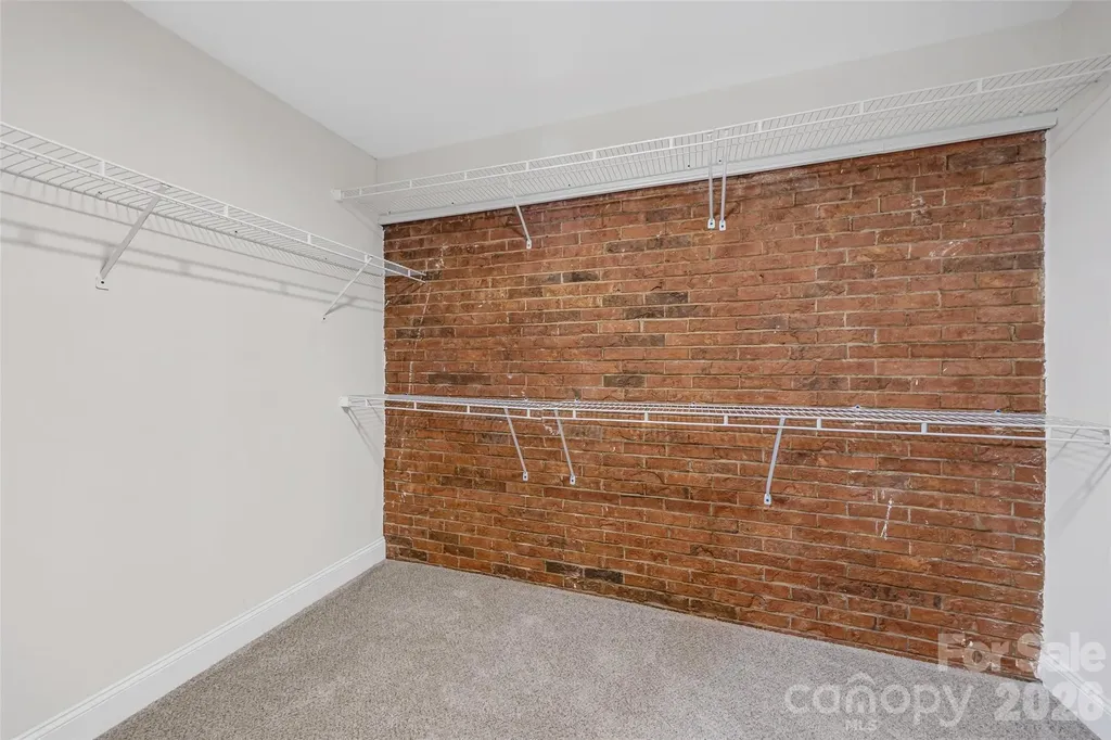2111 Shalimar Drive Charlotte NC 28216