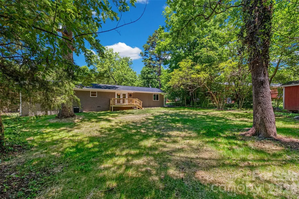 2111 Shalimar Drive Charlotte NC 28216