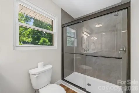 2111 Shalimar Drive Charlotte NC 28216