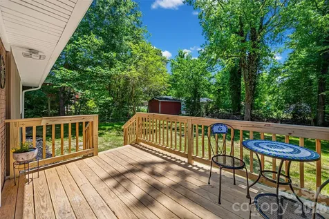 2111 Shalimar Drive Charlotte NC 28216