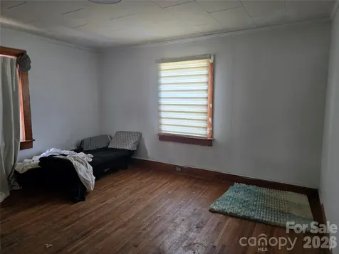 1127 N Mountain Street Blacksburg SC 29702