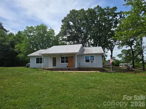 1127 N Mountain Street Blacksburg SC 29702