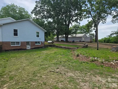 1127 N Mountain Street Blacksburg SC 29702