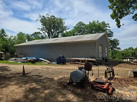 1127 N Mountain Street Blacksburg SC 29702