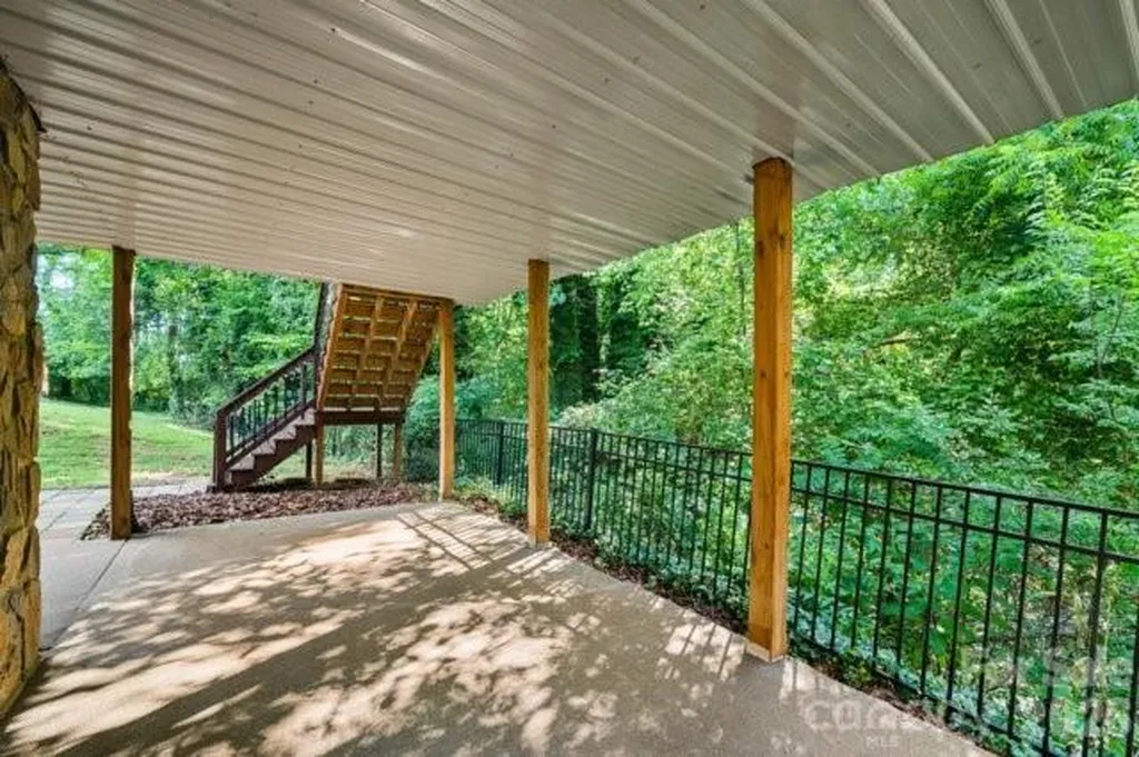 4013 Carlton Drive Claremont NC 28610
