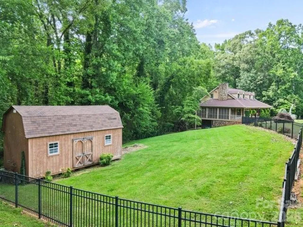 4013 Carlton Drive Claremont NC 28610
