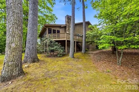 205 N Scarlet Oak Lane Hendersonville NC 28791