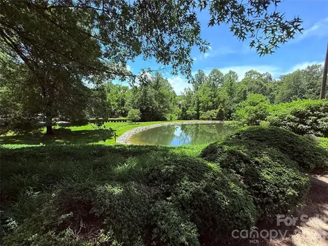 205 N Scarlet Oak Lane Hendersonville NC 28791