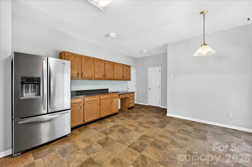 9200 Royal Highlands Court Charlotte NC 28277