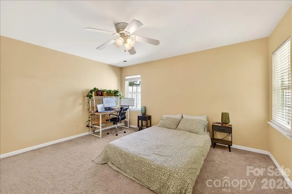 9200 Royal Highlands Court Charlotte NC 28277