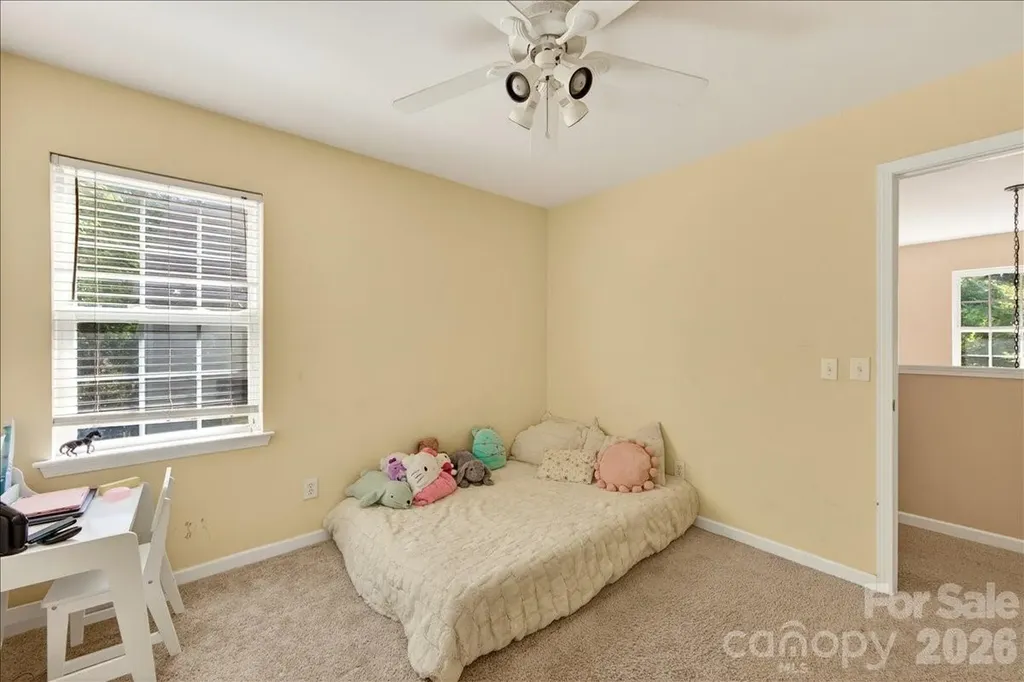 9200 Royal Highlands Court Charlotte NC 28277