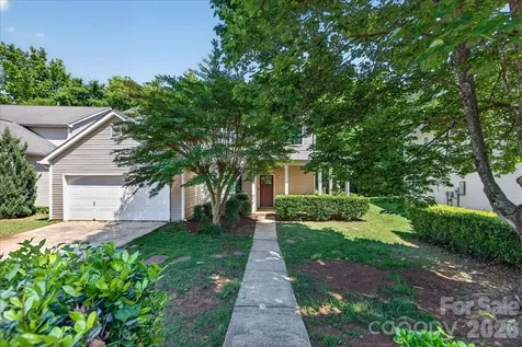 9200 Royal Highlands Court Charlotte NC 28277