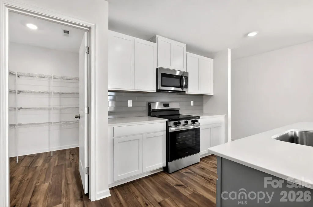 4129 Oxford Glen Drive Claremont NC 28610