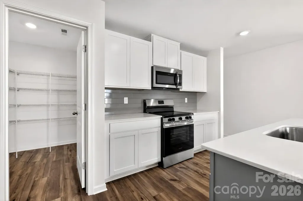 4129 Oxford Glen Drive Claremont NC 28610