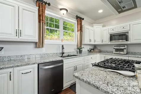 114 Nesting Ridge Waynesville NC 28785