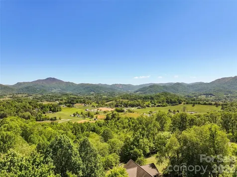 114 Nesting Ridge Waynesville NC 28785