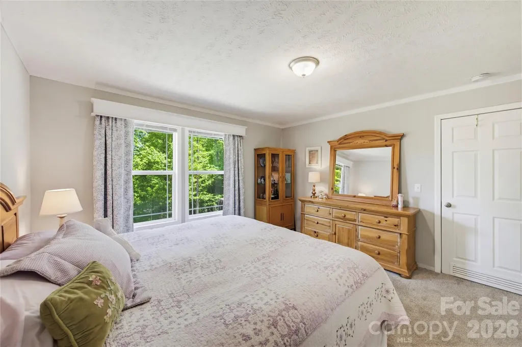 1205 Saunook Road Waynesville NC 28786