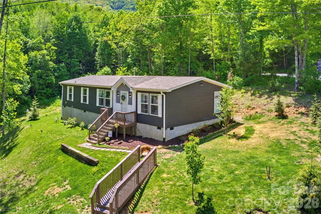 1205 Saunook Road Waynesville NC 28786