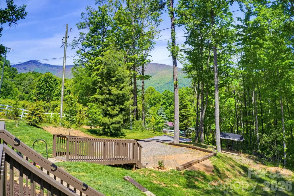 1205 Saunook Road Waynesville NC 28786