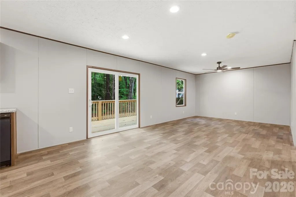 5093 E Nc Highway 150 Lincolnton NC 28092
