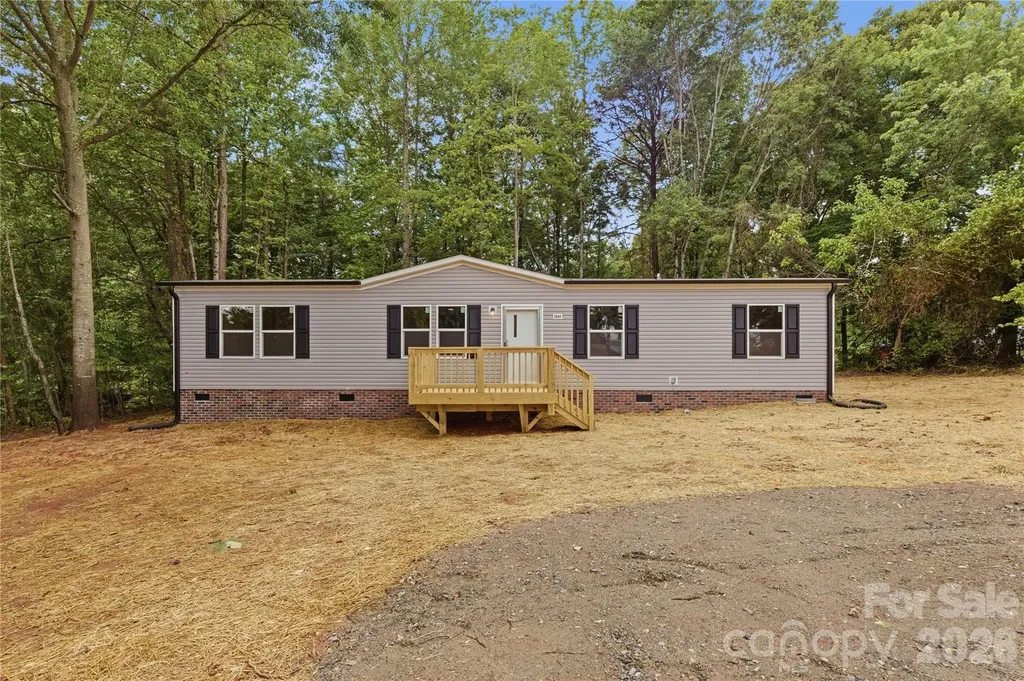 5093 E Nc Highway 150 Lincolnton NC 28092