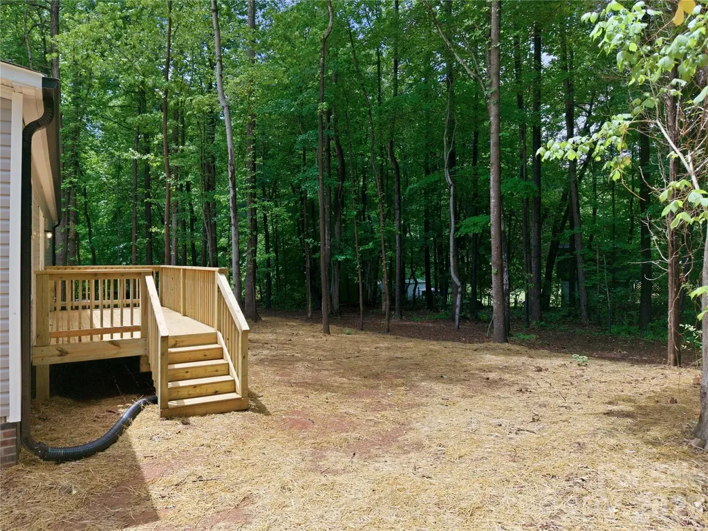 5093 E Nc Highway 150 Lincolnton NC 28092
