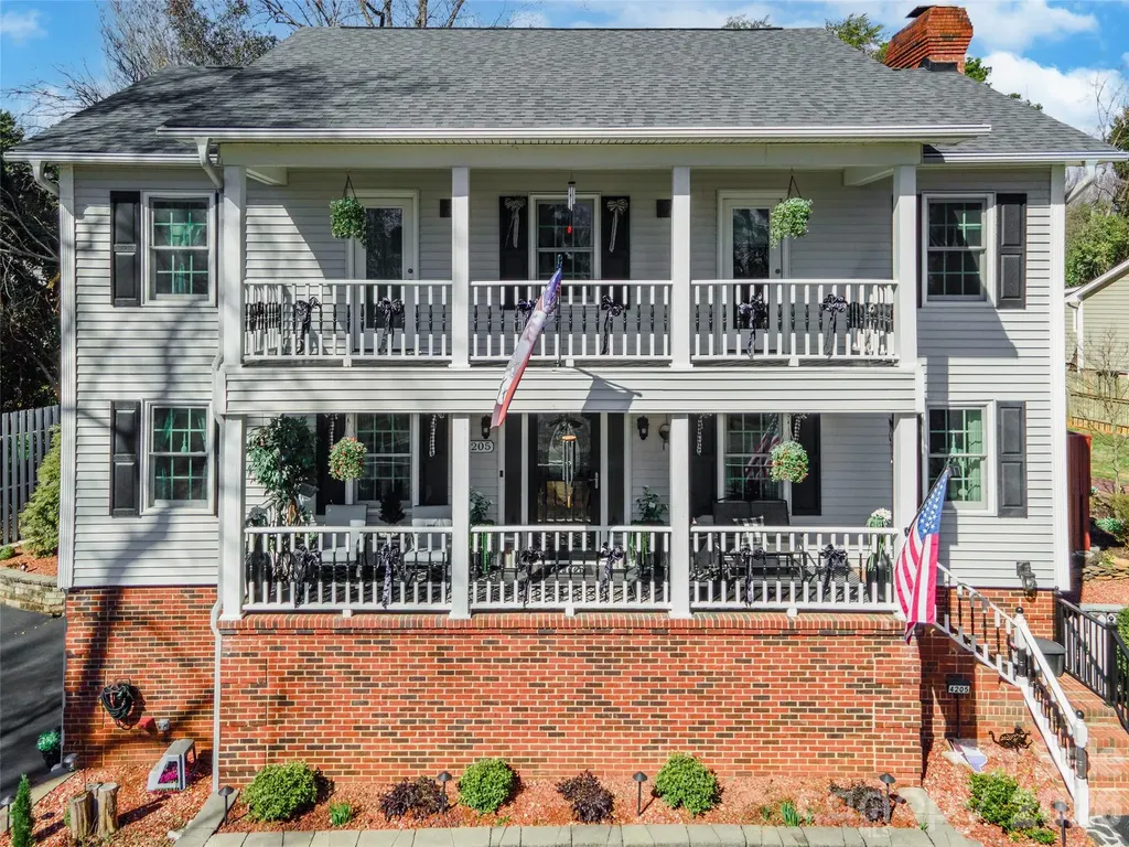4205 Lake Shore Road S Denver NC 28037