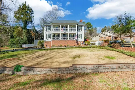 4205 Lake Shore Road S Denver NC 28037