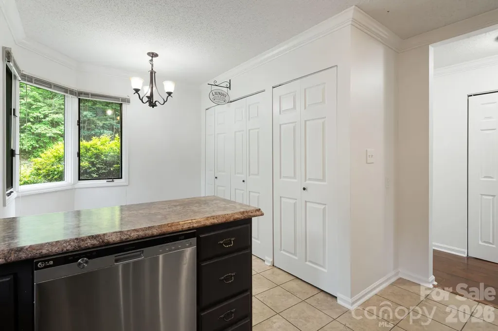 305 Piney Mountain Drive Asheville NC 28805