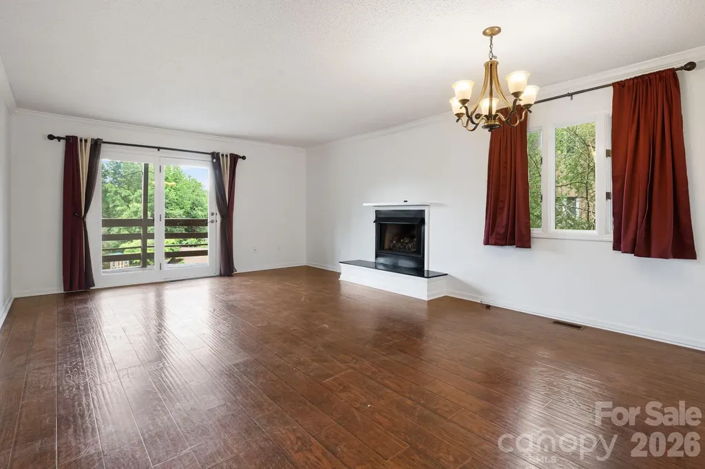 305 Piney Mountain Drive Asheville NC 28805