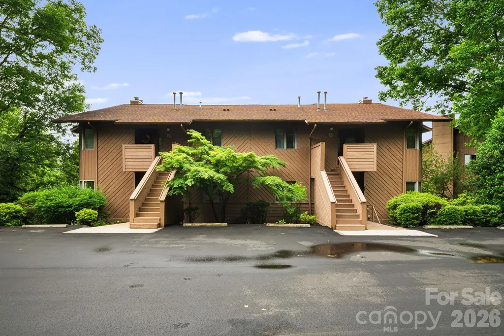 305 Piney Mountain Drive Asheville NC 28805